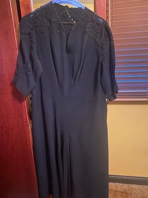 Vintage 1930s/1940s black lace dress. No tags. No size. - Image 1 of 3