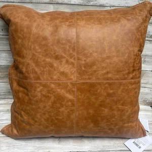 "Almohada Villa by Classic Home 22""x22"" cuero Dumont castaño nueva con etiquetas marrón V180020" - Imagen 1 de 7