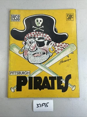 1958 Pittsburgh Pirates Yearbook Baseball MLB Forbes Field Big League 37F95 - Image 1 of 4