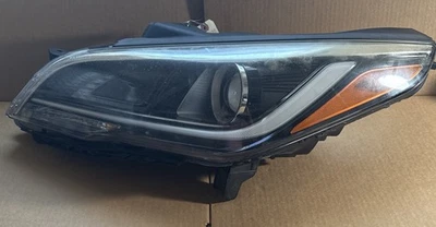 Faro lateral izquierdo del conductor Hyundai Sonata Hybrid 2016 HID Foto 1 de 4