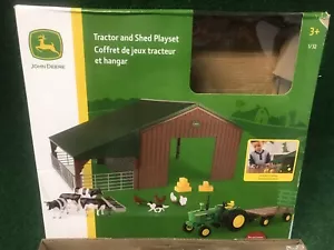 John Deere Tractor & Shed Play Set Die Cast Tractor & Wagon 37 Pieces ( LP71780) - Picture 1 of 6