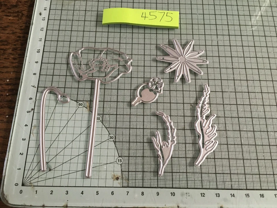 Trimcraft 6 part flowers die set ref4576 - Image 1 of 1