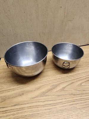 2 qty #734 Farberware Stainless Steel Double Thumb Ring Nesting Mixing Bowls - Image 1 of 4