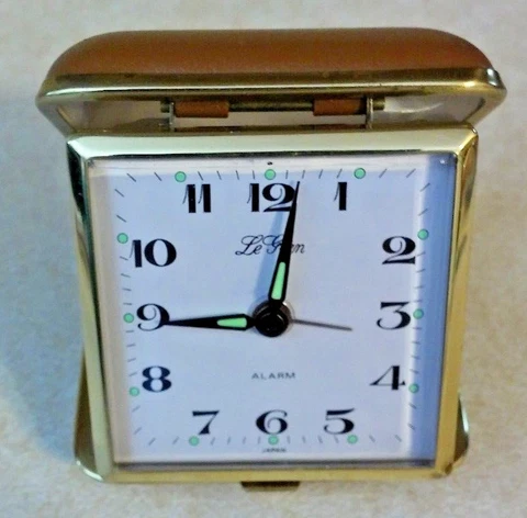 VINTAGE LA GRAN FOLDING TRAVEL ALARM CLOCK RUNS GOOD & ALARM WORKS Cover