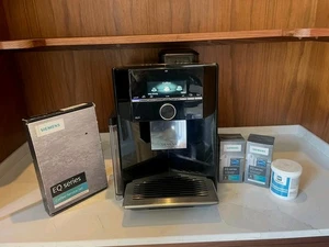 Siemens EQ.9 S300 Fully Automatic Bean-to-Cup Coffee Machine Used Good Condition - Picture 1 of 4