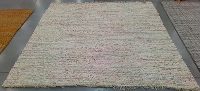 Alfombra MARFIL / MULTI 8'-0" x 8'-0" defecto, precio reducido 1172780978 RARA121G-8SQ Foto 1 de 4