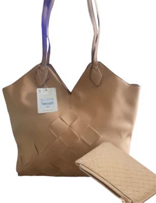 Bolso de Mano A.N.A Francis NUEVO CON ETIQUETAS ***Artículo: P7 Foto 1 de 4