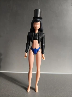 Figura Prototipo Tiro de Prueba DC Collectibles Batman La Serie Animada Zatanna Foto 1 de 4