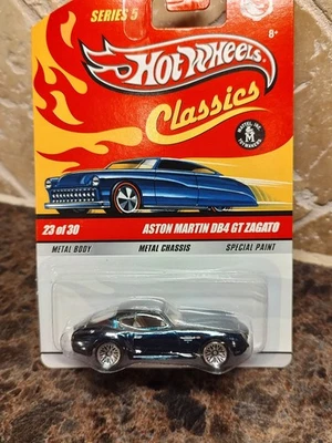 Hot Wheels Classics Serie 5 Custom Aston Martin DB4 Zagato (azul) Foto 1 de 3