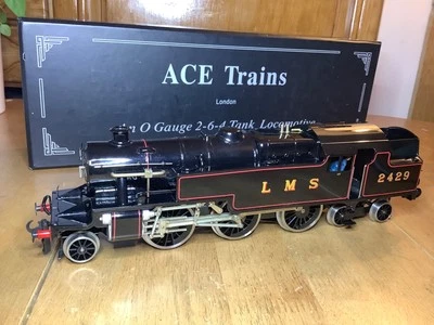 Ace Trains O Gauge E8 2 or 3 Rail LMS Black 2-6-4 Stanier 4P Tank Loco 2429 - Image 1 of 4