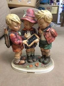 Hummel school boys 170/1 1961 - 7” some crazing on the bottom - Picture 1 of 2
