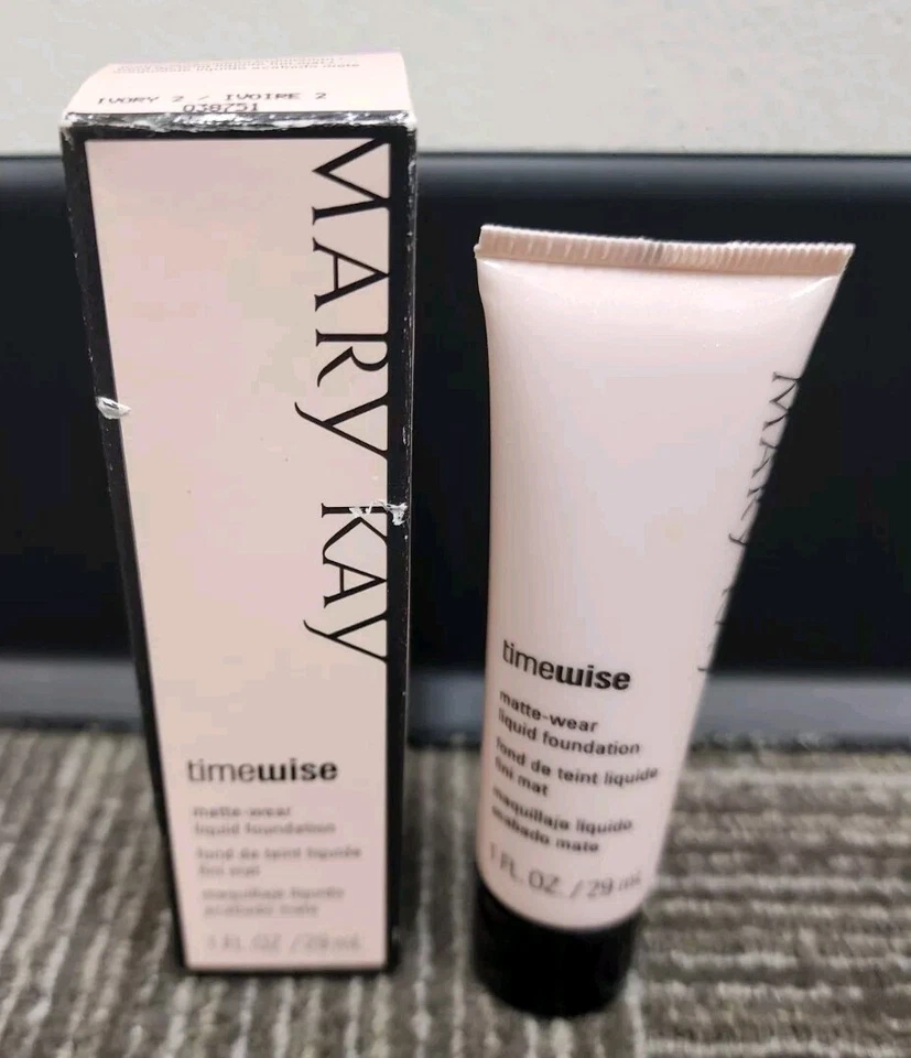 New In Box Mary Kay Matte Wear Foundation Ivory 2 #038751  Free Shipping! - Image 1 of 4