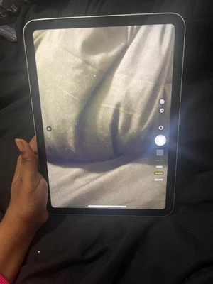 Apple iPad (11th generation) A3354 128 GB, Wi-Fi, 11 in - Silver - Image 1 of 4