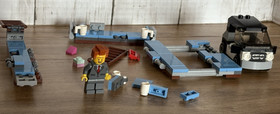 Lego 70818 LEGO Movie Double-Decker Couch Set NOT COMPLETE