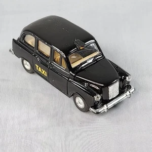 1990s WELLY Austin 1968 Black London Taxi Die-cast Collectible Model Car #9050 - Picture 1 of 8
