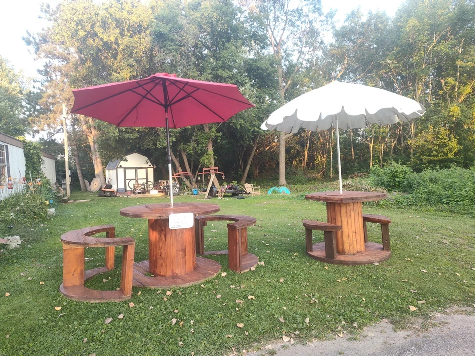 Woodenspool野餐桌 — 第 1/1 张图片