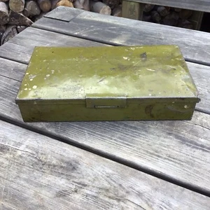 Vintage Moss Green 9 Section Metal Storage Fishing Tackle Box Fold Over Catch - Picture 1 of 12