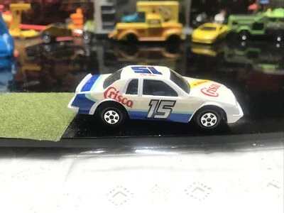 Crisco Racing ERTL Brett Bodine Bud Moore 1986 Ford Thunderbird 1:64 diecast Foto 1 de 4