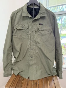 ATG Wrangler Shirt Mens XL Long Sleeve Shirt Green Button Up Outdoor Hiking Fish - Picture 1 of 9