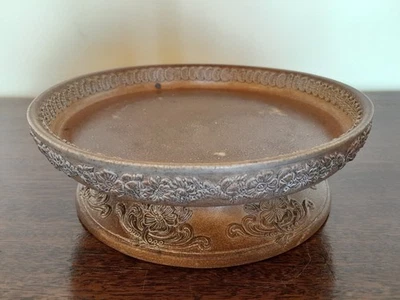 Vintage Ceramic Plant Stand with Floral and Seashell motifs - 1.75 kg, 26 cm - Image 1 of 4