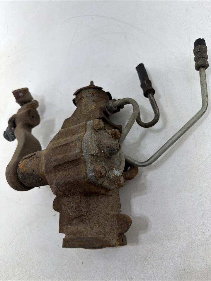 1987 1988 1989 1990 1991 Chevy GMC R1500 R2500 Suburban Power Steering Gear Box - Image 1 of 4