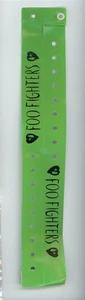 Pulsera de concierto Foo Fighters 2x (1 par) verde - gira One by One 2003 - Imagen 1 de 2