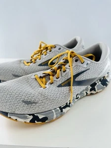 Brooks Ghost 15, grigio/girasole/mimetico. Uomo taglia 14. Praticamente nuovo. - Foto 1 di 18