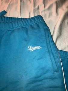 Supreme bestickte Paspel Jogginghose Größe Lg/XL - Bild 1 von 8