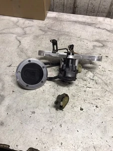 01 Kawasaki ZX9 ZX 9 900 ZX900 Ninja Encendido Gas Tapa Combustible Bloqueo y Juego de llaves  - Imagen 1 de 24