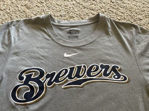Vintage Y2K Milwaukee Brewers T-Shirt Nike Center Swoosh Erwachsene Small - Bild 1 von 5