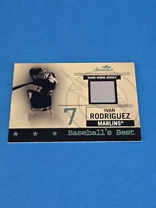 IVAN RODRIGUEZ - 2004 FLEER SHOWCASE - BASEBALL'S BEST GAME-WORN JERSEY CARD - Picture 1 of 2