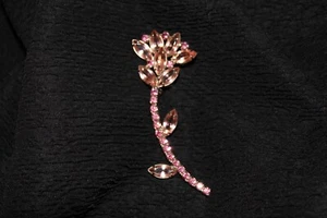 Vintage PINK Rhinestone Long Stem Flower Pin Brooch - Mint Cont. Beautiful  - Picture 1 of 4