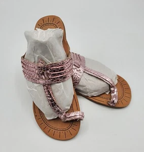 KORS Michael Kors Girl’s Metallic Toe Loop Sandal Sz 1 US / 32 EU Pre-owned - Picture 1 of 8