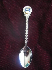 VINTAGE HELSINKI, FINLAND SOUVENIR SPOON - Picture 1 of 6