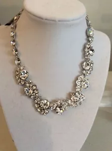 175 $ Givenchy silberfarbene Cluster Kristall Halskette 154 GNA-2 - Bild 1 von 9