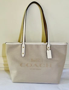 Borsa tote Coach firmata cavallo e carrozza città jacquard pelle zip, gesso - Foto 1 di 9