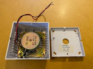 Altavoz de alarma de seguridad BDM-8760F - Brinks usados seguridad para el hogar - Imagen 1 de 3