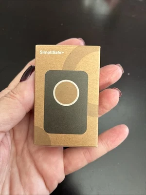 SimpliSafe Home Security System Panic Button Model PB3 White - NEW Gen3 - Image 1 of 4