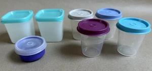Tupperware vintage piccolo contenitore lotto di 7 mini coperchi preparazione conservazione snack - Foto 1 di 9