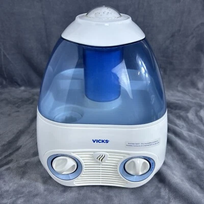Vicks V3700 - Portable Starry Night Filtered Cool Mist Humidifier - Image 1 of 4