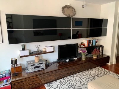 Gran mueble de salón en madera de Ébano y cristal negro.  - Imagen 1 de 4