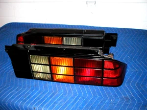 1982-92 Z28 CAMARO IROC Z28 GRID STYLE TAIL LIGHTS PAIR LEFT RIGHT TAILIGHTS GM - Picture 1 of 13