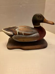 Carved hand painted Wooden Decoy Duck Sam James 1980 14"x9" - Picture 1 of 6