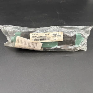 Numatics 081SS400M000061 Pneumatic Solenoid Valve - Picture 1 of 9