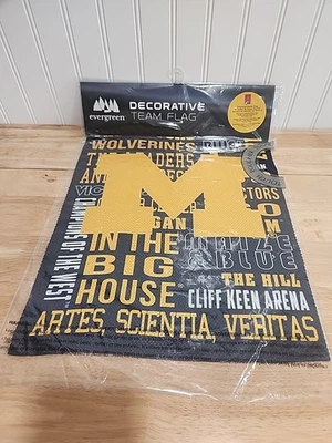 Michigan Wolverines Fútbol Fan Rules Casa Bandera 18"x12.5" Equipo Deportes América Foto 1 de 4