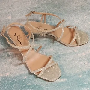 Nina Barret-YS Womans Sz. 8 Silver W Wedge Heels Homecoming Dance Wedding - Picture 1 of 9