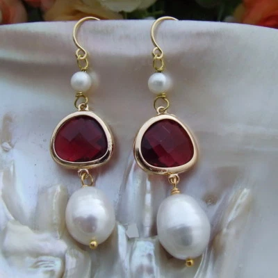 FC101615 11x13毫米白色米珍珠红色玻璃镀金钩耳环 — 第 1/4 张图片