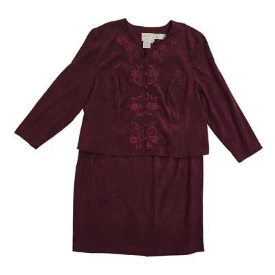 Karin Stevens 2 piezas Falda Borgoña y Chaqueta Manga Larga 22WP Imitación Gamuza 22 Pequeña Foto 1 de 4