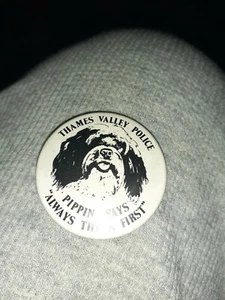 Insignia vintage de Thames Valley Police Pippin (blanca) - Imagen 1 de 2