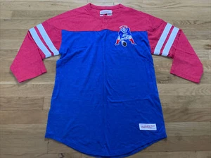 Mitchell & Ness Medium NFL New England Patriots Throwback Logo Shirt  Jersey - Picture 1 of 5